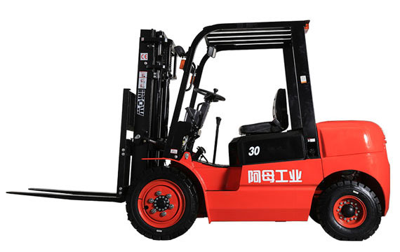 3.0-3.5噸T3國產(chǎn)發(fā)動機內(nèi)燃叉車（排放標準國3）